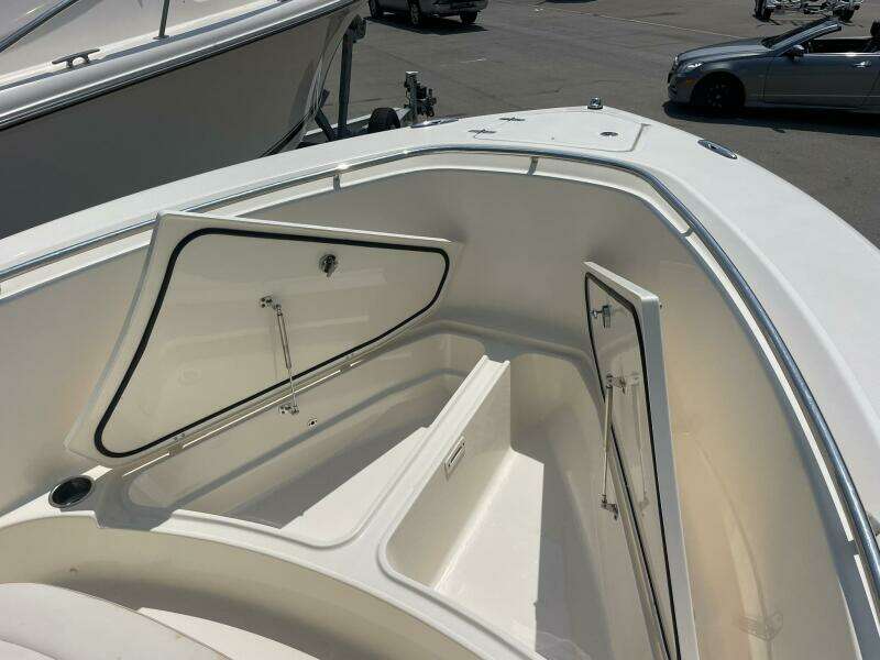 23ft Pursuit Yacht For Sale