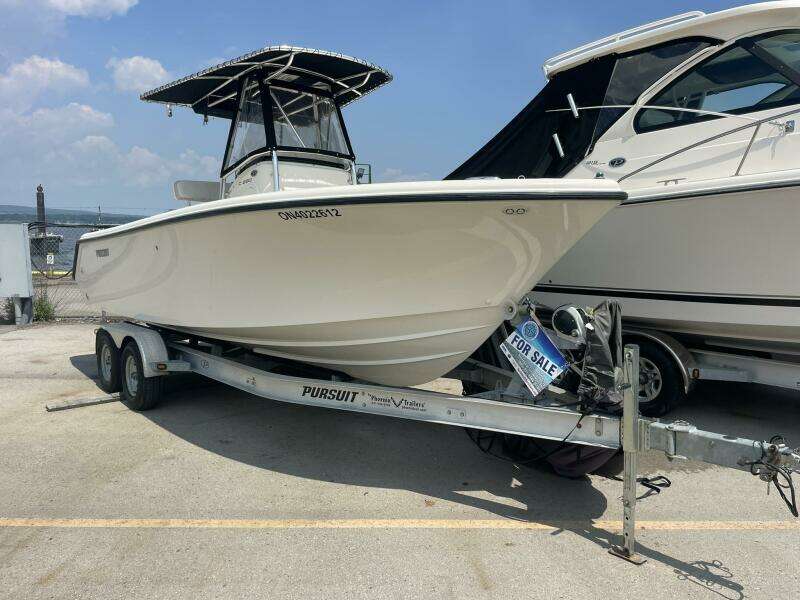 23ft Pursuit Yacht For Sale