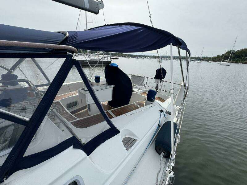 43ft Jeanneau Yacht For Sale