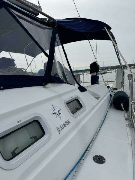 43ft Jeanneau Yacht For Sale