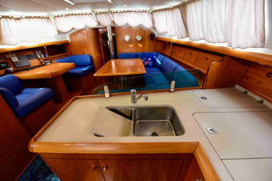 43ft Jeanneau Yacht For Sale
