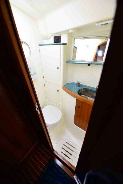 43ft Jeanneau Yacht For Sale