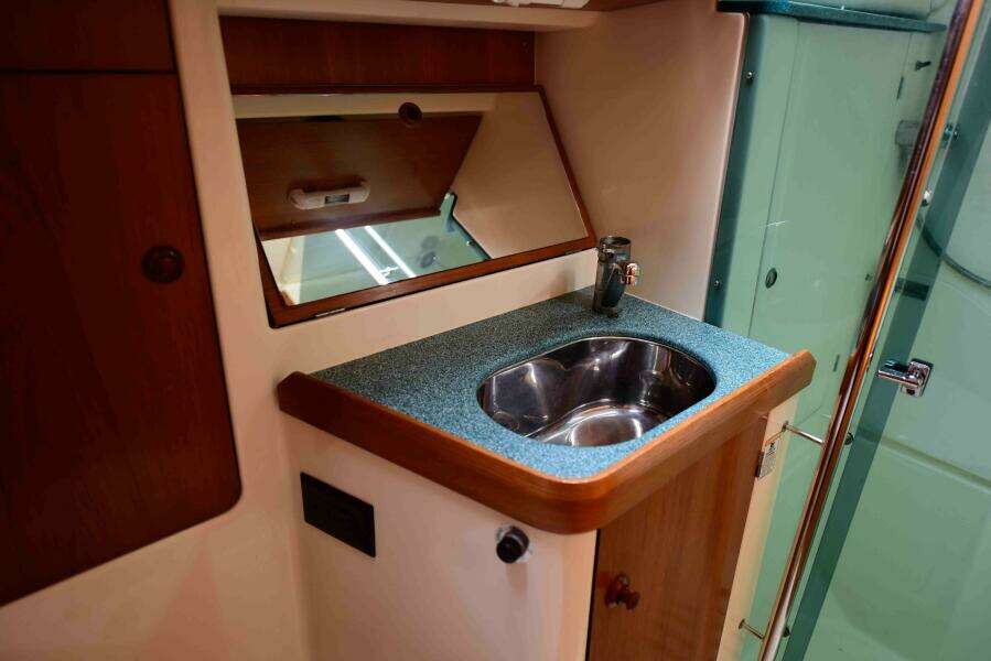 43ft Jeanneau Yacht For Sale