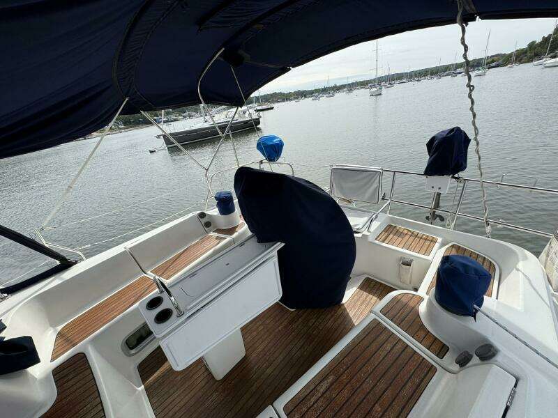 43ft Jeanneau Yacht For Sale