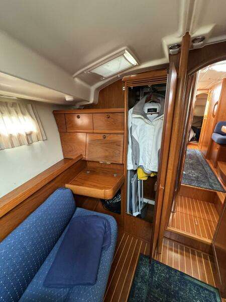 43ft Jeanneau Yacht For Sale