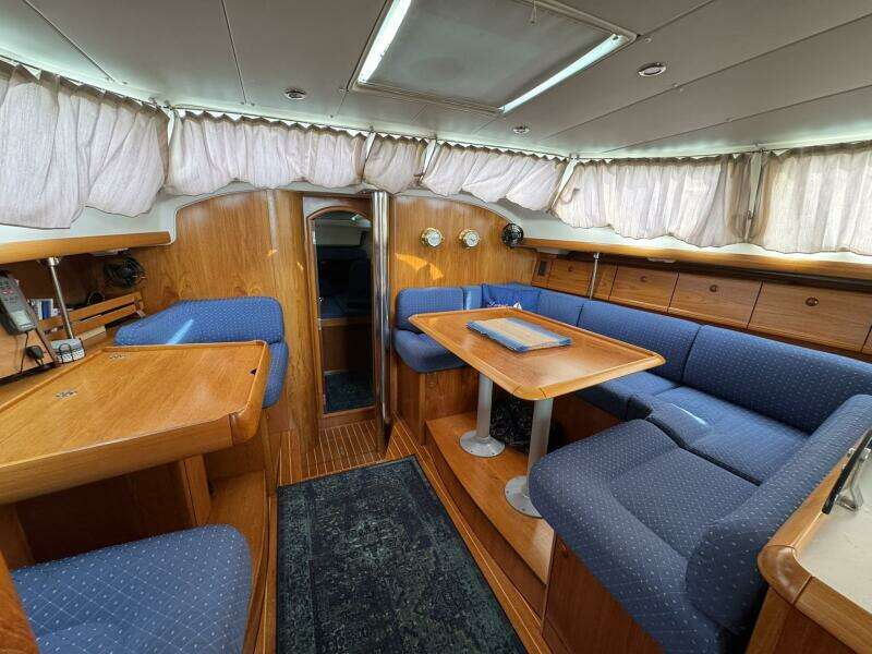 43ft Jeanneau Yacht For Sale