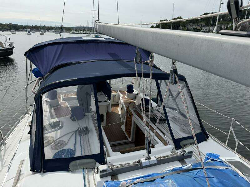 43ft Jeanneau Yacht For Sale