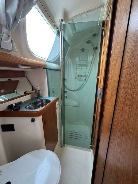 43ft Jeanneau Yacht For Sale