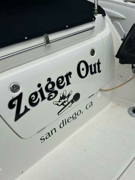 28ft Bayliner Yacht For Sale