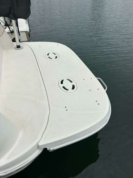 28ft Bayliner Yacht For Sale