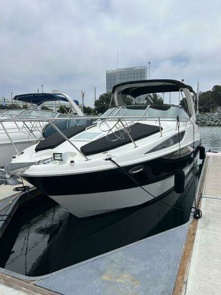 28ft Bayliner Yacht For Sale