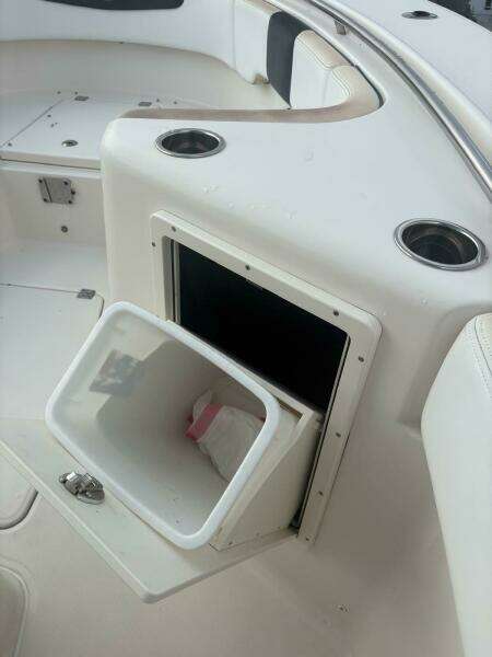 30ft Robalo Yacht For Sale