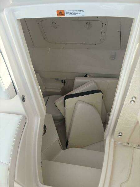 30ft Robalo Yacht For Sale