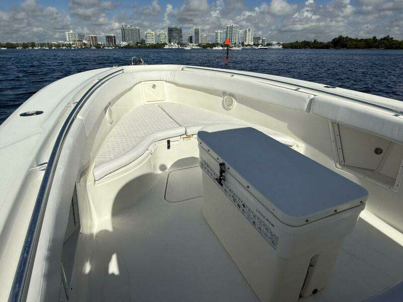 5 O Clock Somewhere 33ft Hydra Sports Yacht For Sale