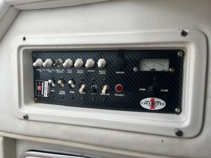 38' 2000 Cigarette Top Gun T/S 38