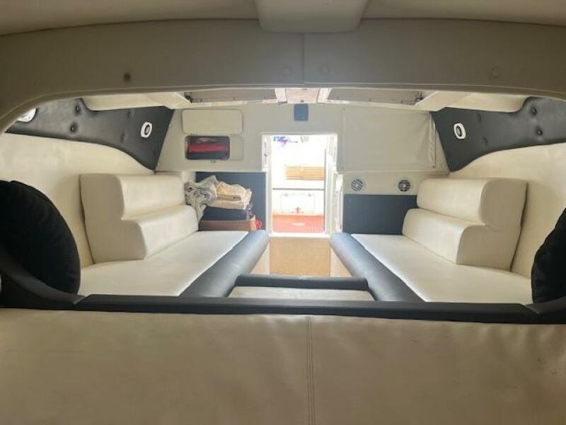 38' 2000 Cigarette Top Gun T/S 38