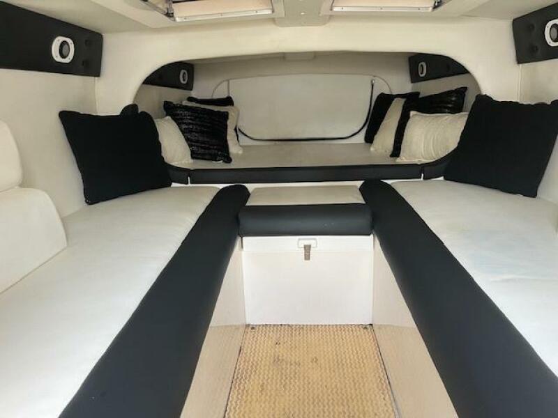 38' 2000 Cigarette Top Gun T/S 38