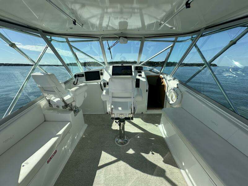 Offshore Office 40ft Topaz Yacht For Sale