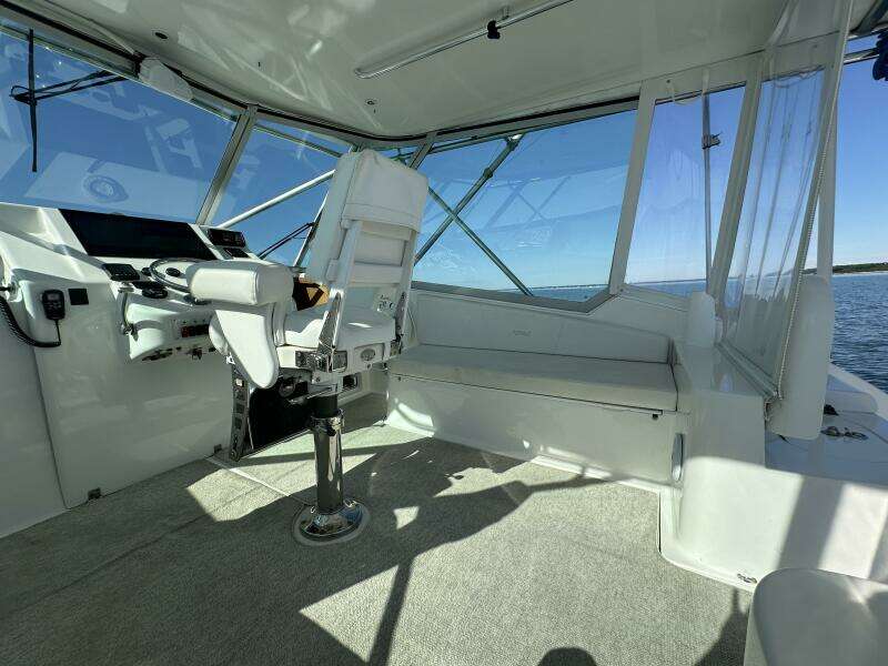 Offshore Office 40ft Topaz Yacht For Sale