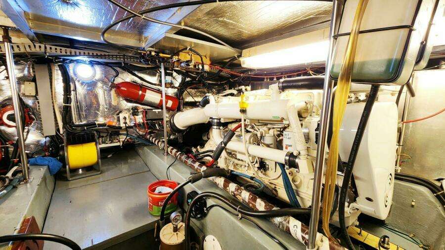 Now or Never 44ft Carver Yacht For Sale