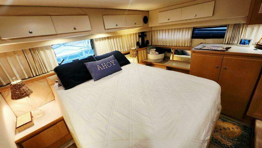 Now or Never 44ft Carver Yacht For Sale