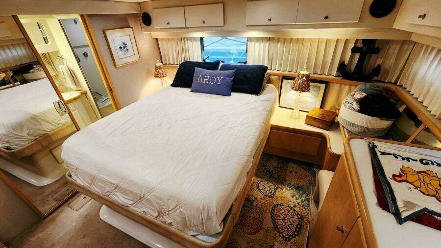 Now or Never 44ft Carver Yacht For Sale