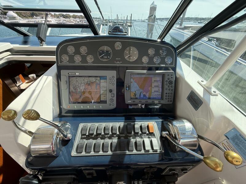 35' 2003 Tiara Yachts 3500