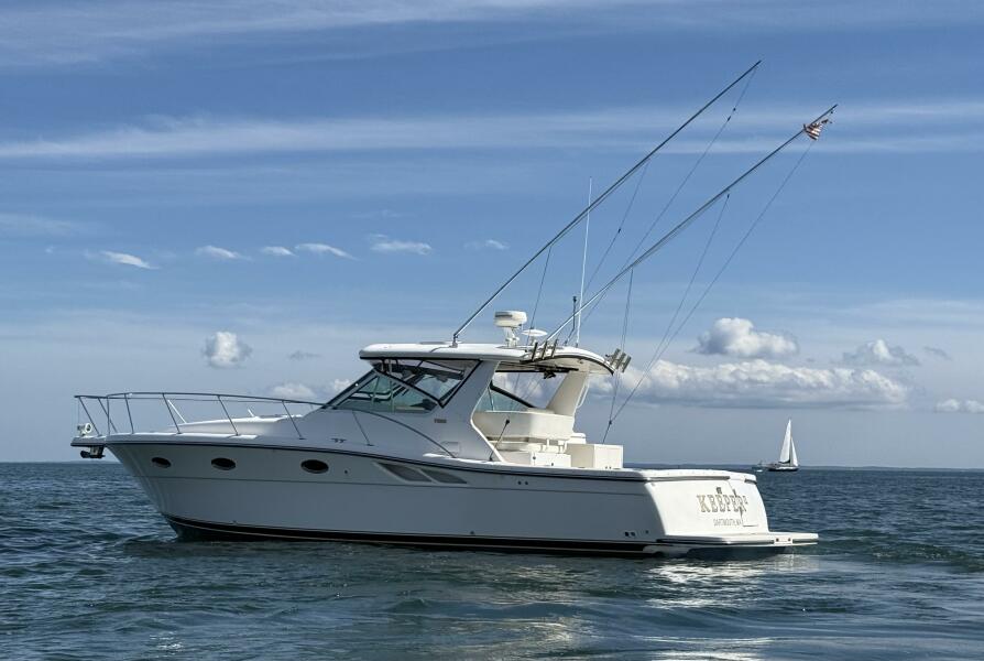 35' 2003 Tiara Yachts 3500