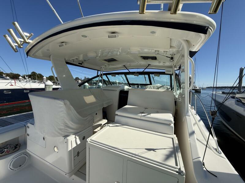 35' 2003 Tiara Yachts 3500