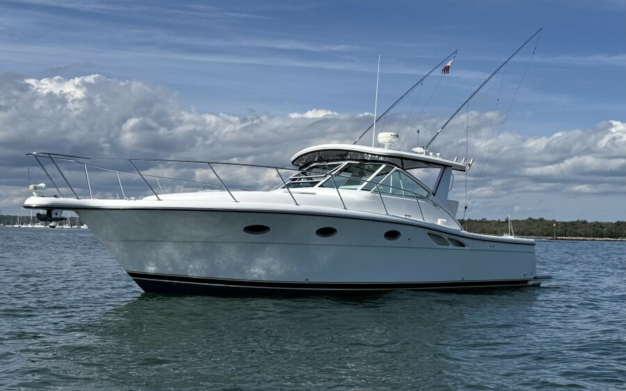 35' 2003 Tiara Yachts 3500