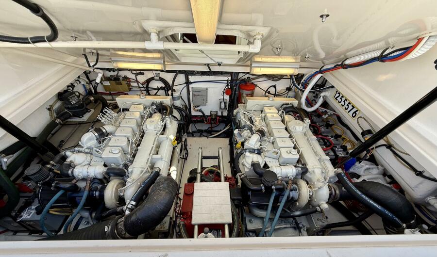 35' 2003 Tiara Yachts 3500