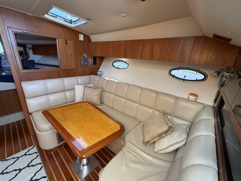 35' 2003 Tiara Yachts 3500