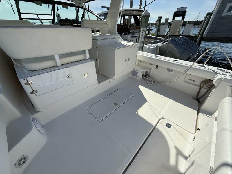 35' 2003 Tiara Yachts 3500