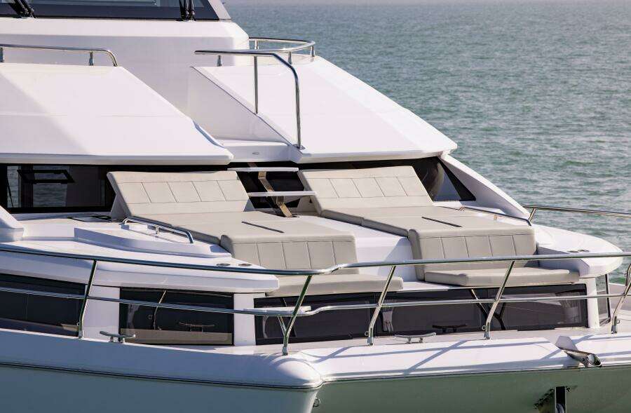 54ft Aquila Yacht For Sale