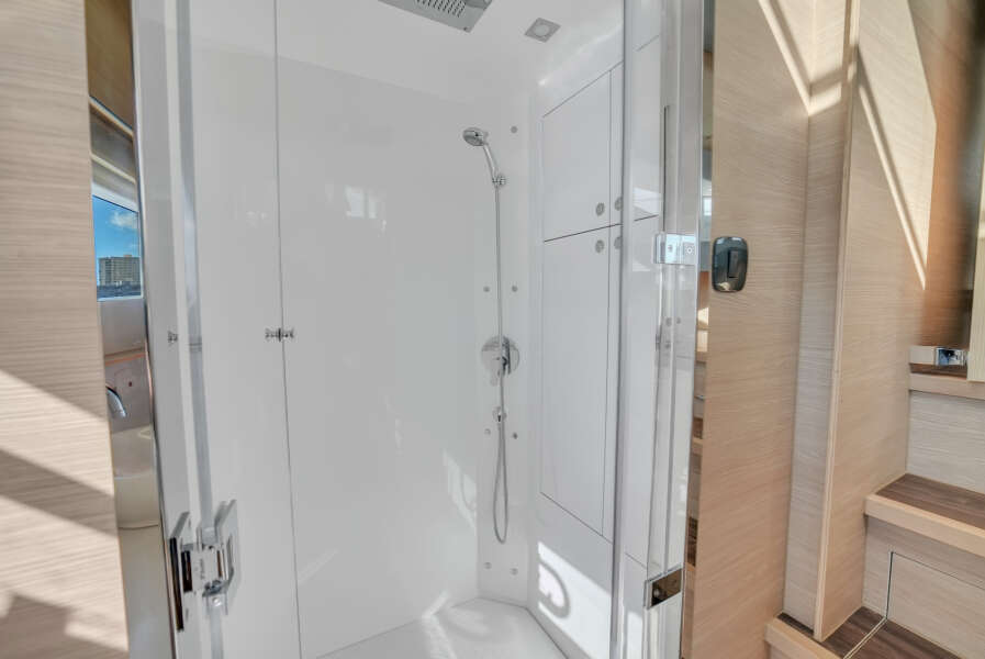 54ft Aquila Yacht For Sale