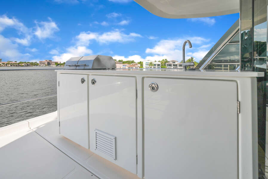 54ft Aquila Yacht For Sale