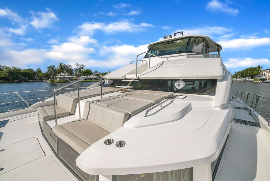 54ft Aquila Yacht For Sale