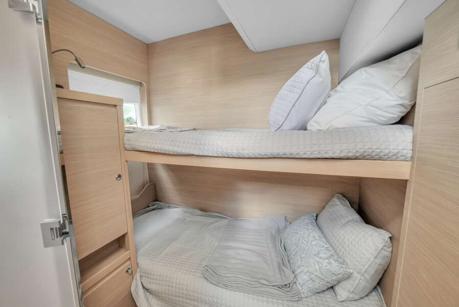 54ft Aquila Yacht For Sale