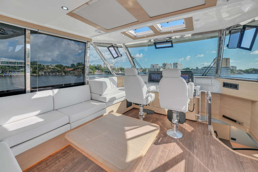 54ft Aquila Yacht For Sale