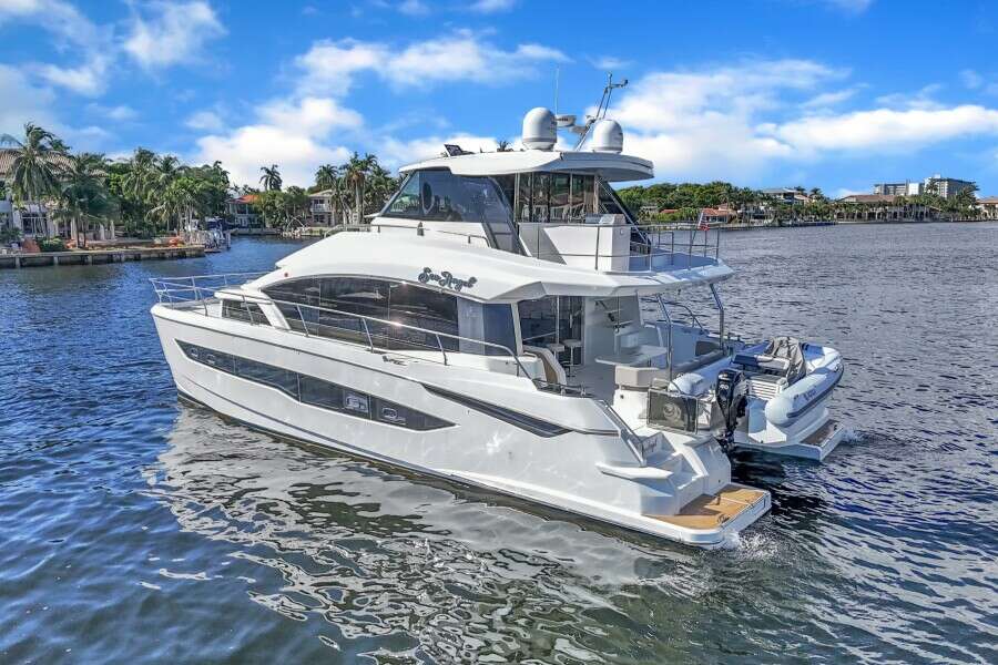 54ft Aquila Yacht For Sale