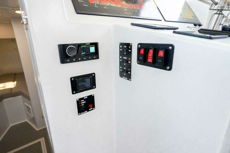 Pretty Work 42ft Mussel Ridge Yacht For Sale