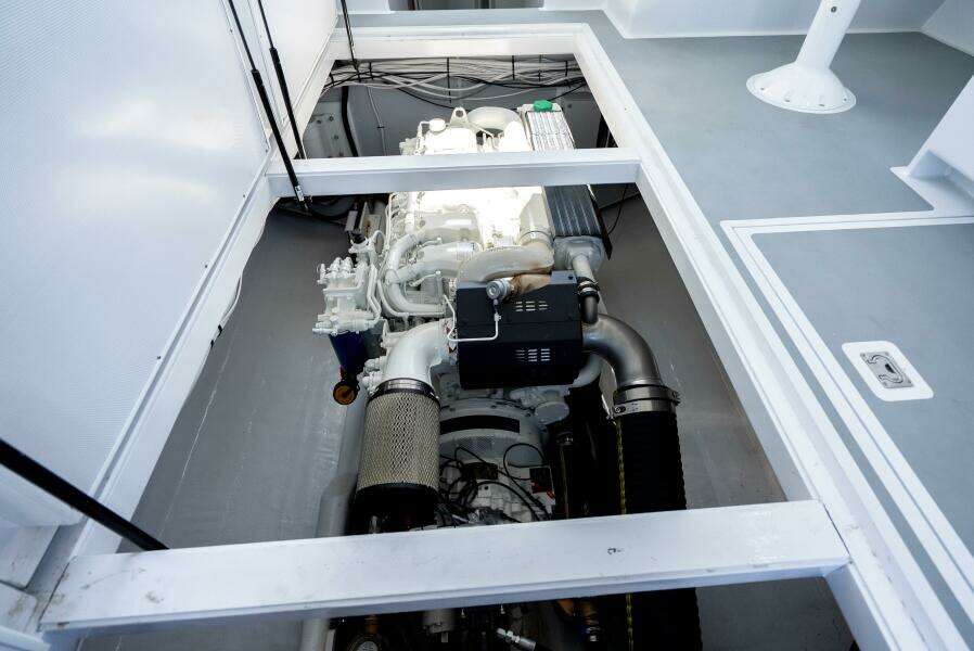 Pretty Work 42ft Mussel Ridge Yacht For Sale