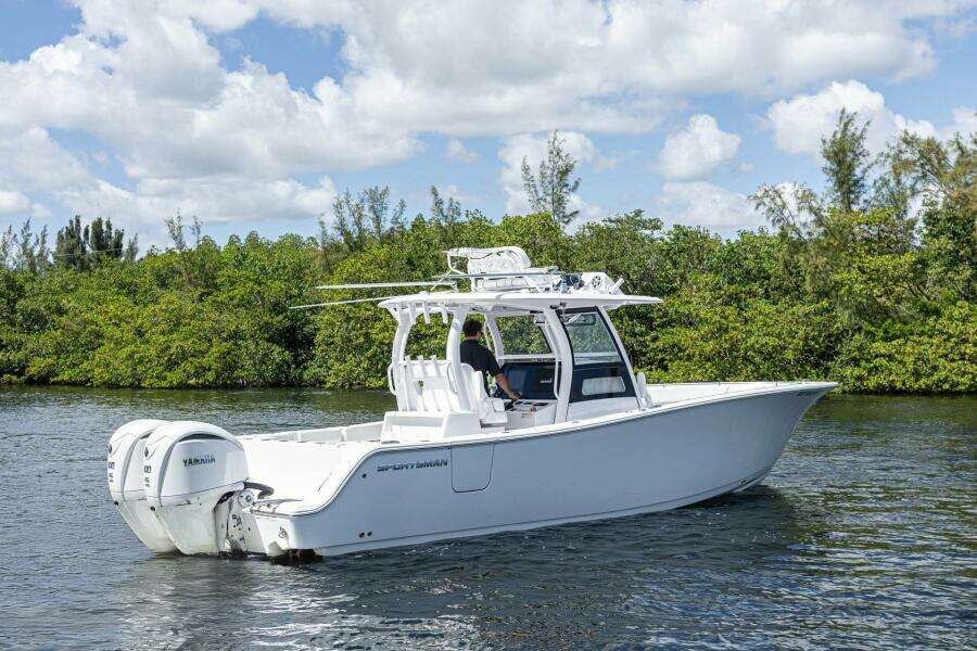32ft Sportsman Yacht For Sale