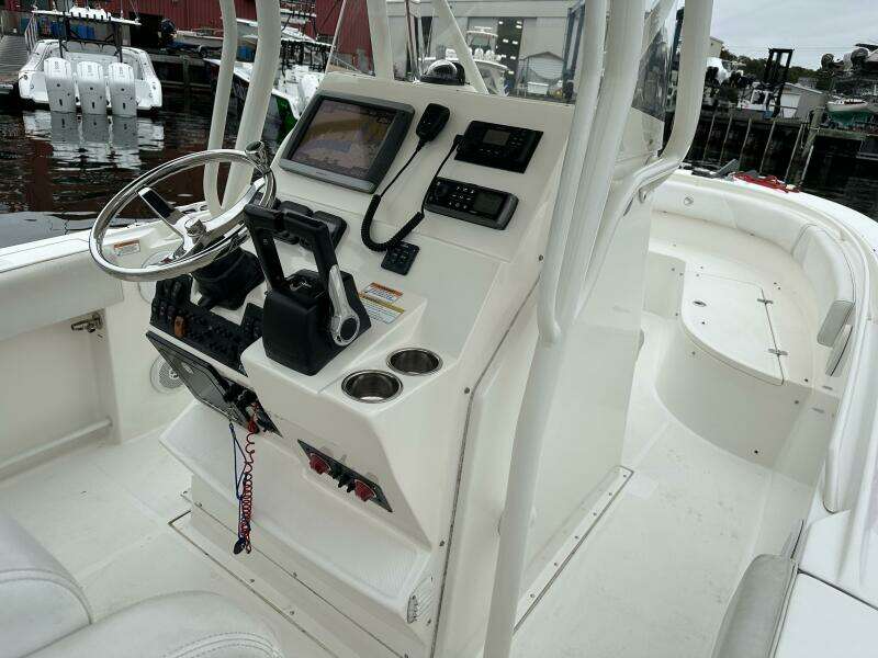 All Smyles 24ft Edgewater Yacht For Sale