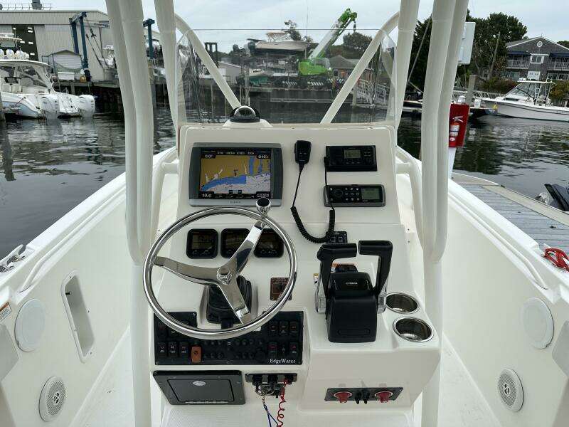 All Smyles 24ft Edgewater Yacht For Sale