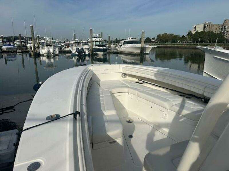 31ft Regulator Yacht For Sale
