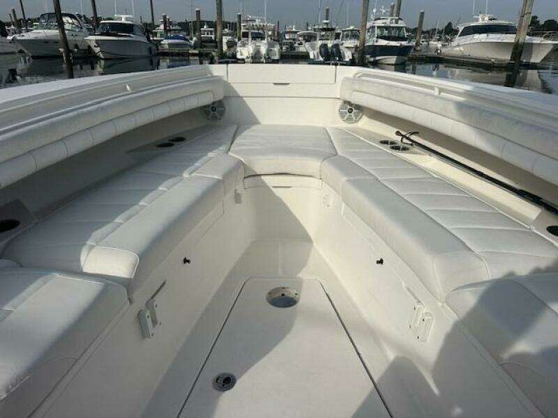 31ft Regulator Yacht For Sale