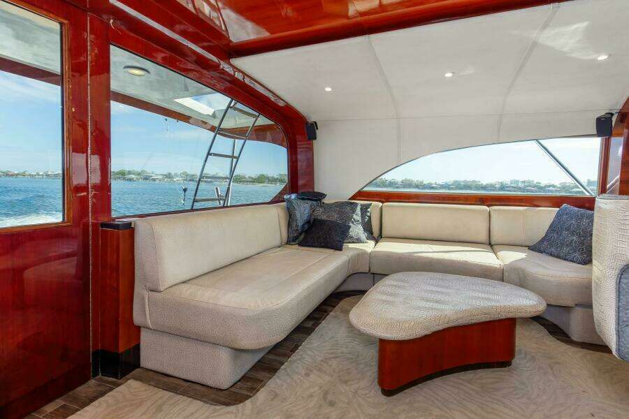 Custom 2004 Ebony Sportfish -Salon