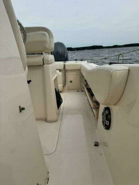 25ft Grady White Yacht For Sale