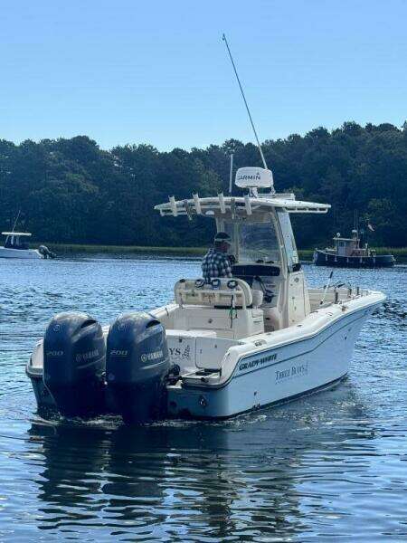 25ft Grady White Yacht For Sale
